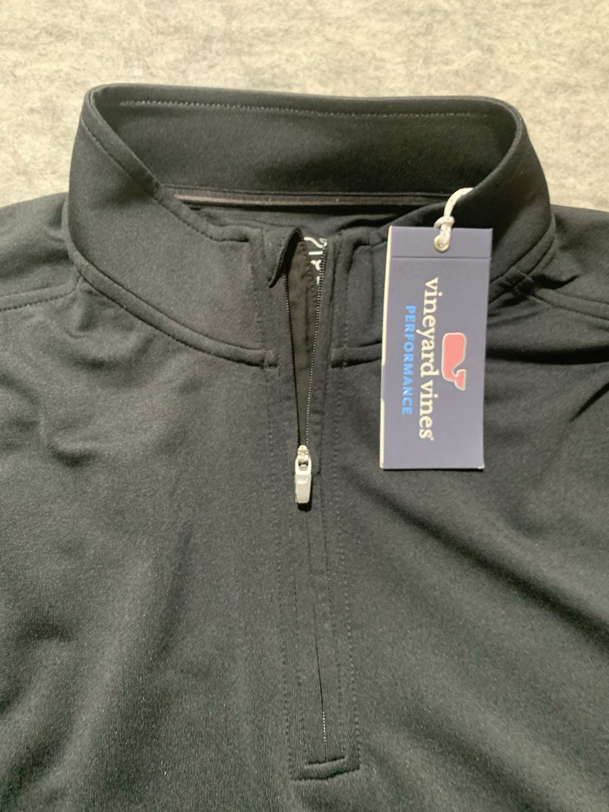 NWT Vineyard Vines Performance Club 1/4 Zip Men’s Size MEDIUM Jet Black NEW