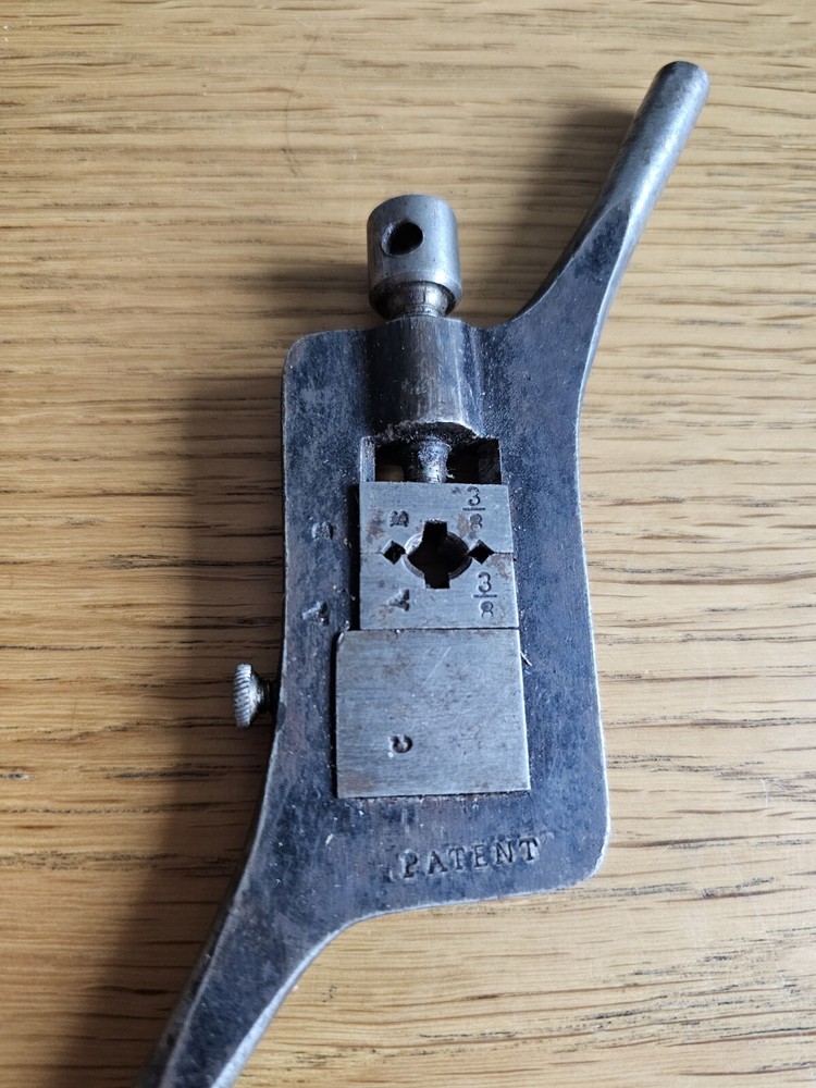 Vintage Screw Threading Plate