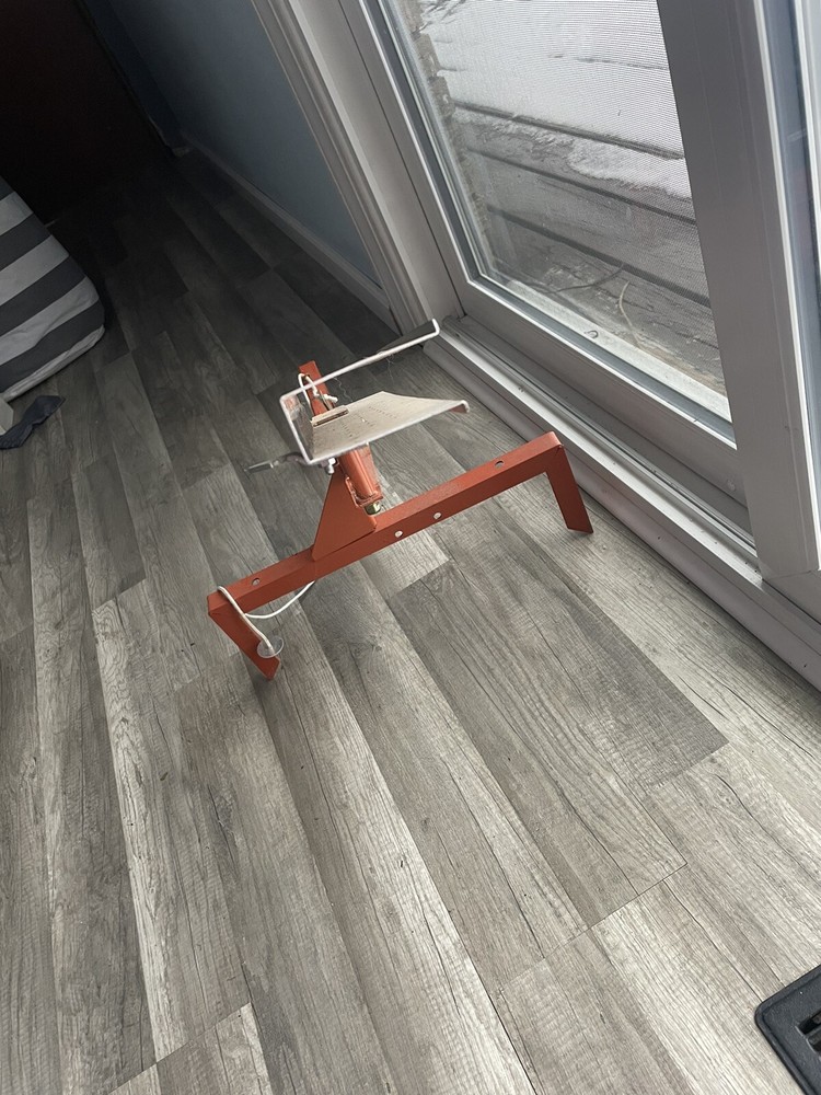 Full-Cock Clay Pigeon thrower
