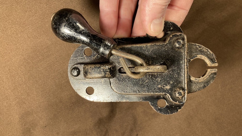 Vintage Antique Spring Load Lock Latch Pull Down Barn Gate Door Unusual Hardware