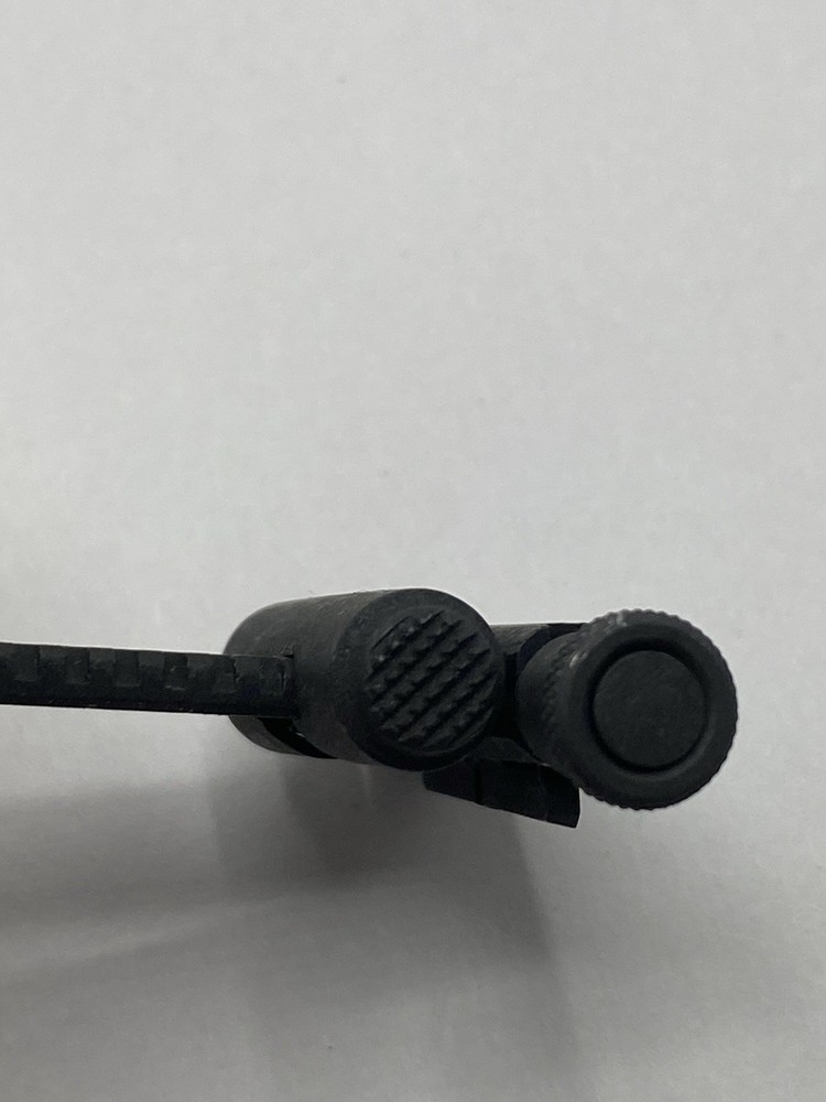 VINTAGE RIFLE SIGHT