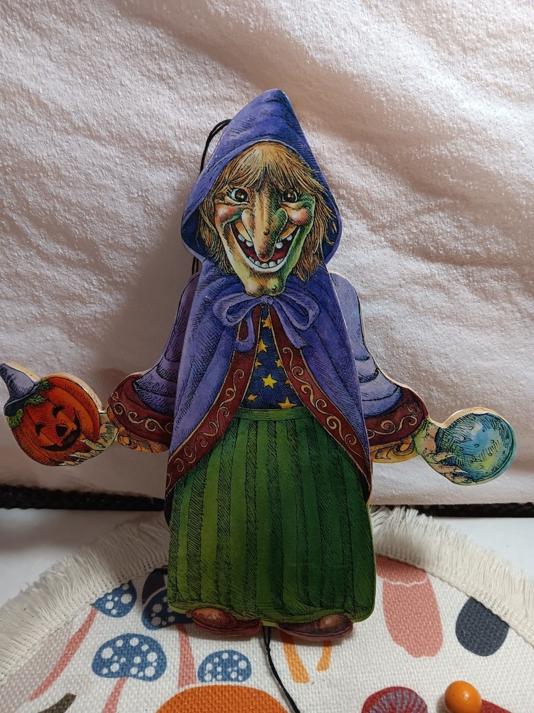 Vintage Fortune Teller Witch Pull Puppet!!