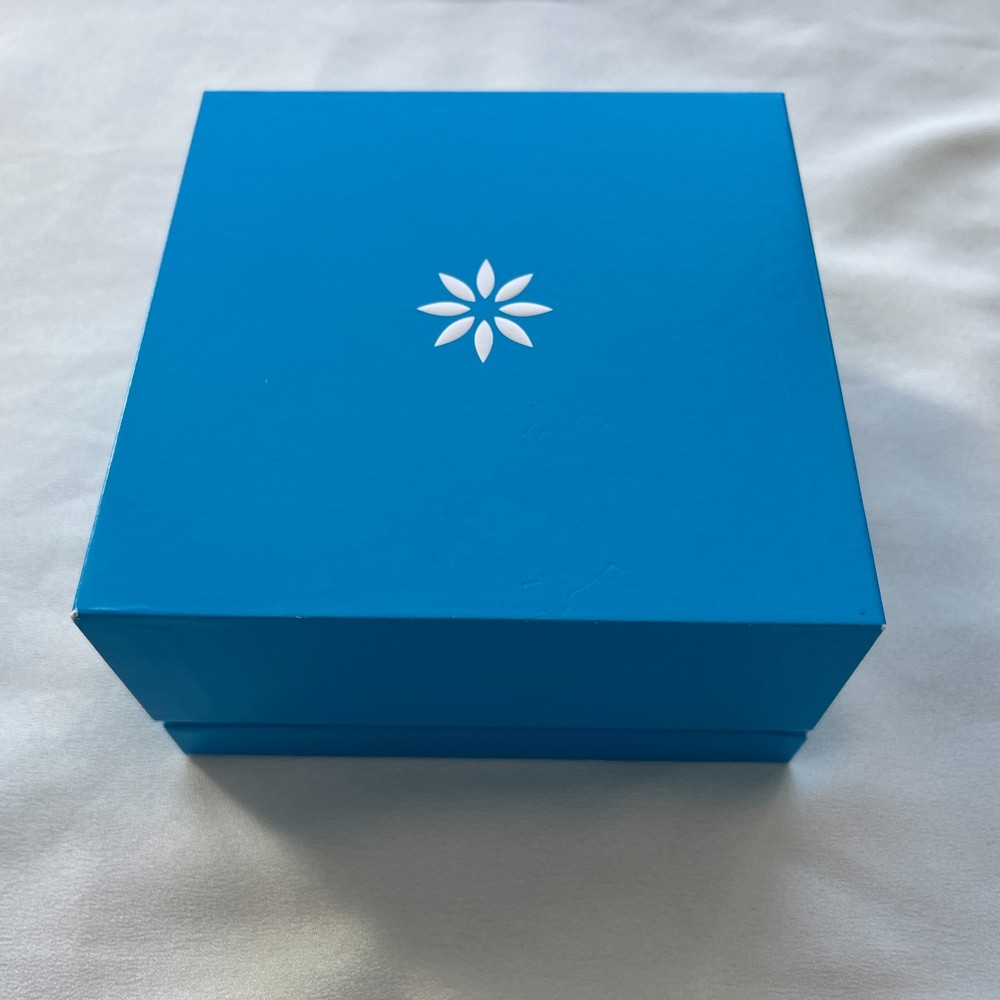 Invisalign Magnetic Retainer Case Bundle + 3 Cleaning Crystals