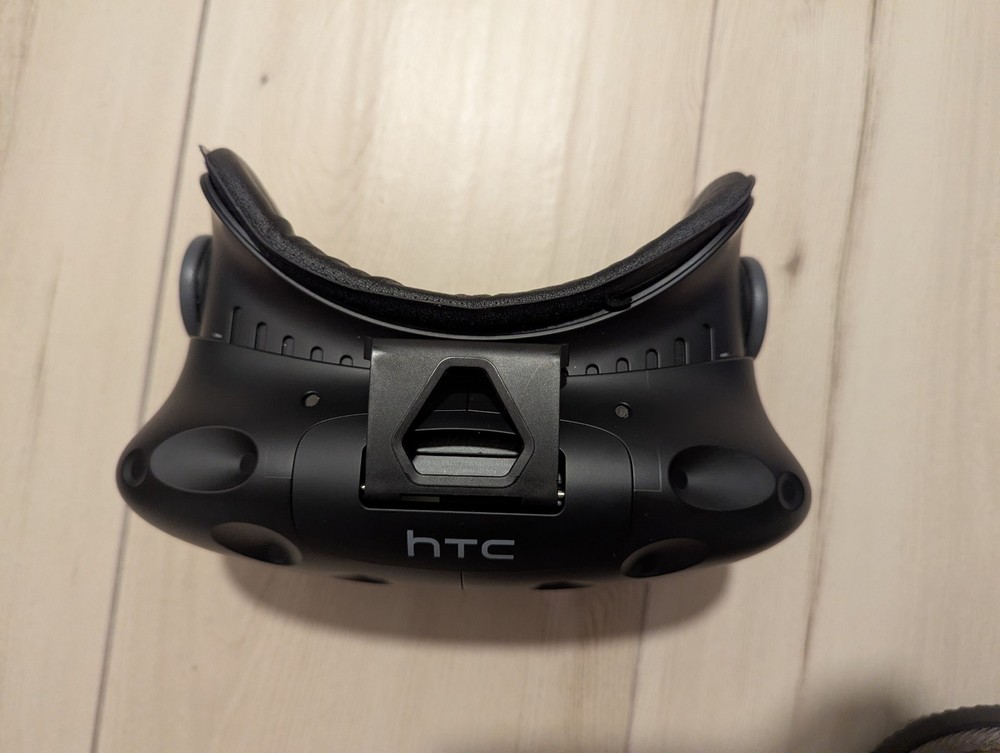HTC Vive Virtual Reality Headset Only - No Cables - WORKS
