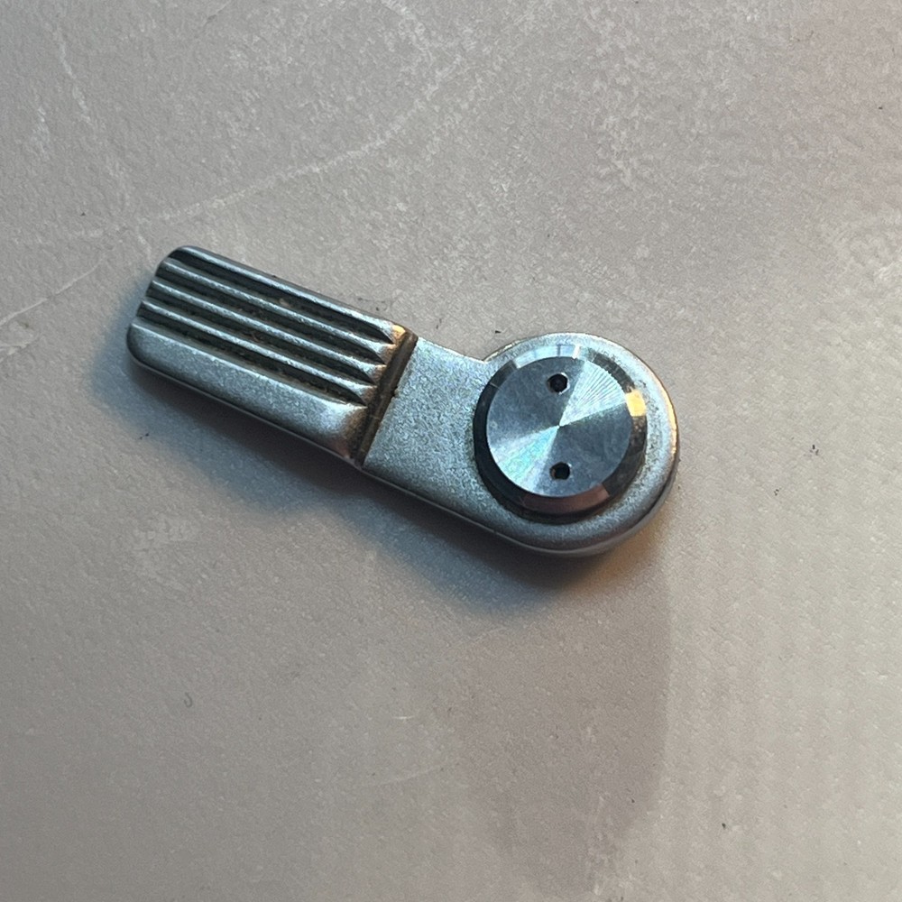 Minolta SRT-201 Self Timer Lever Original Part