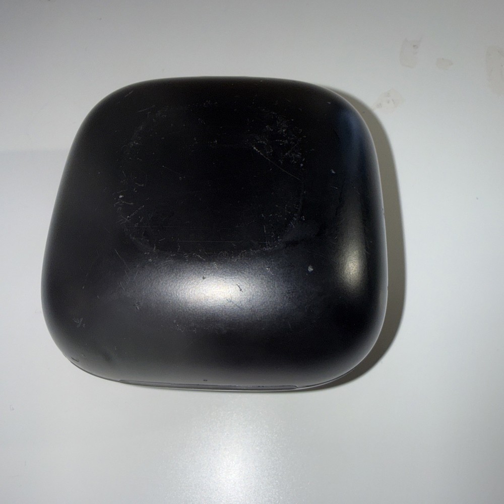 Black Beats Charging Case Only
