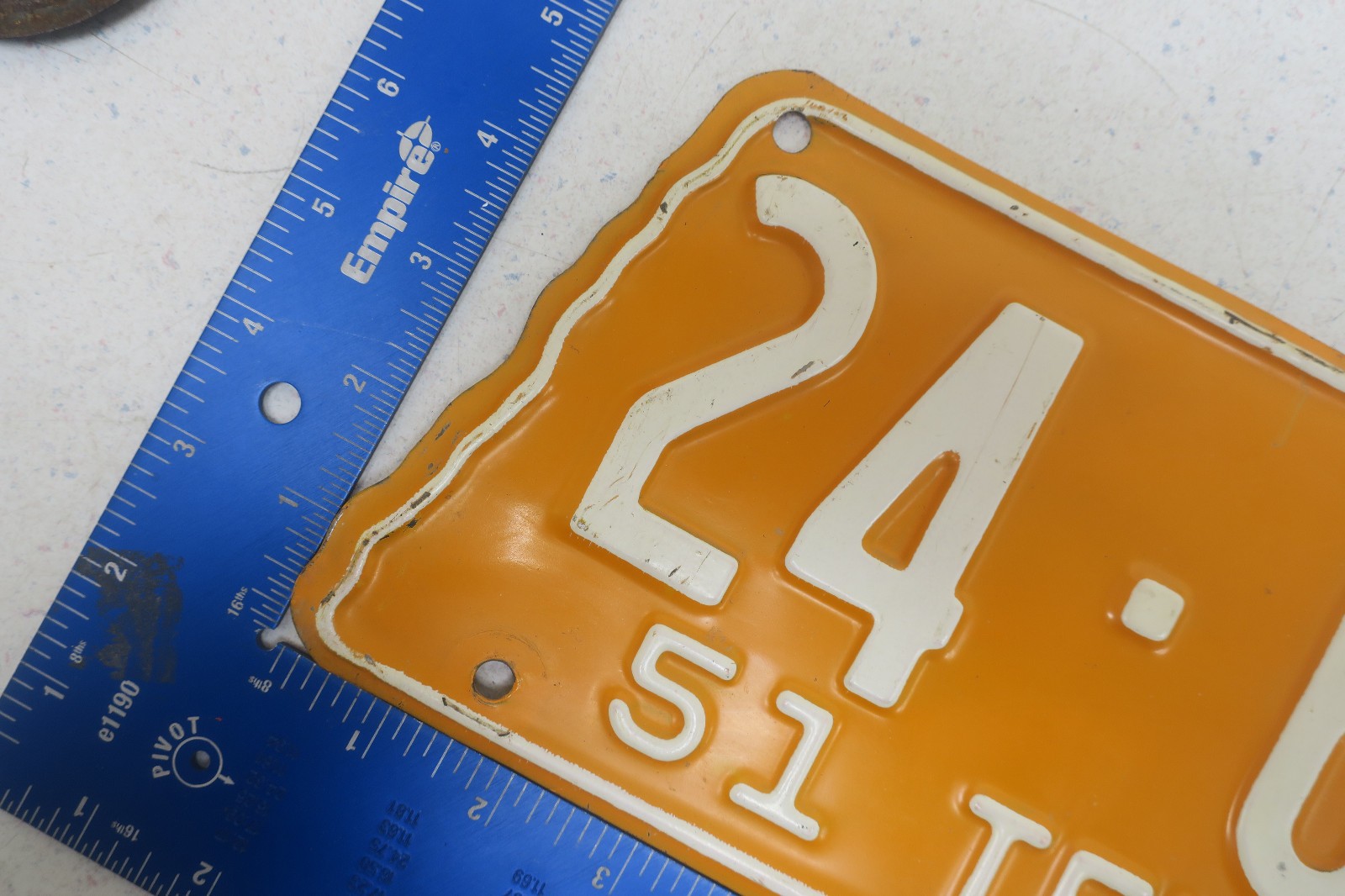 Tennessee License Plate Tag 1951 51 State Shaped Giles County 24-688 Original