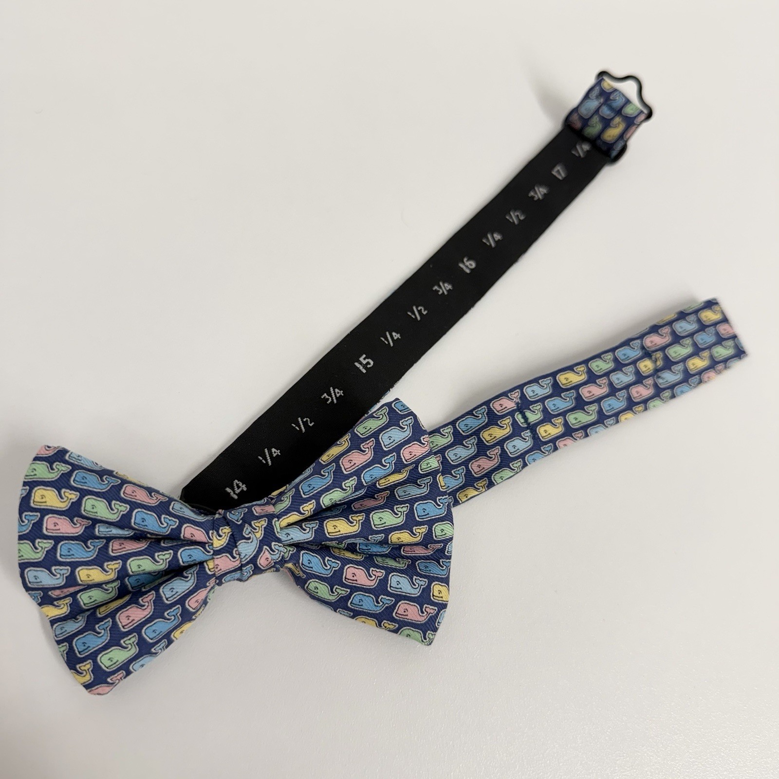 Vineyard Vines NEW Boys Bow Tie AOP Whale Logo Pastel Multicolor Silk USA 2" 14"
