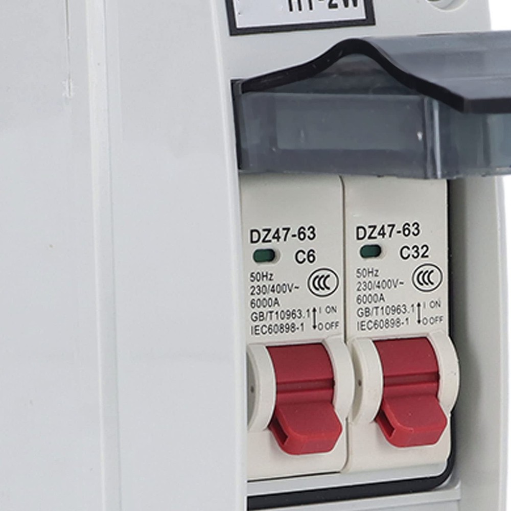 2 Way Distribution Box Circuit Breakers with Distribution Case Distribution B.
