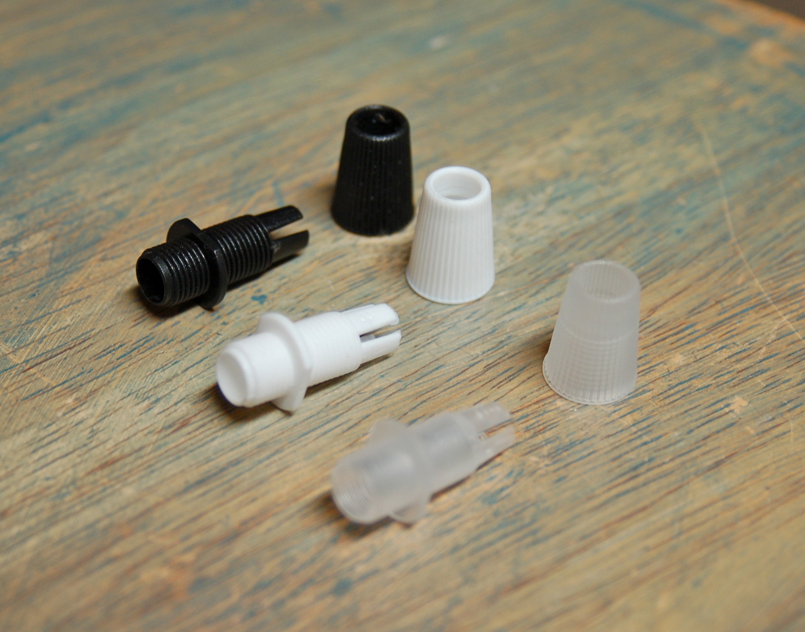 Strain Relief Piece, Threaded Cord Grip Great w Cloth Wire, Pendant Light Socket