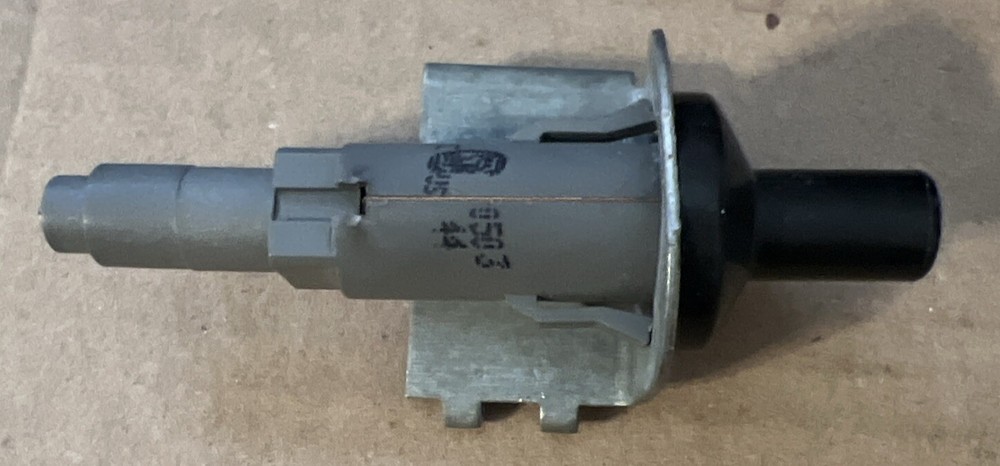 097159-01 Piezo Ignitor Snap In Style