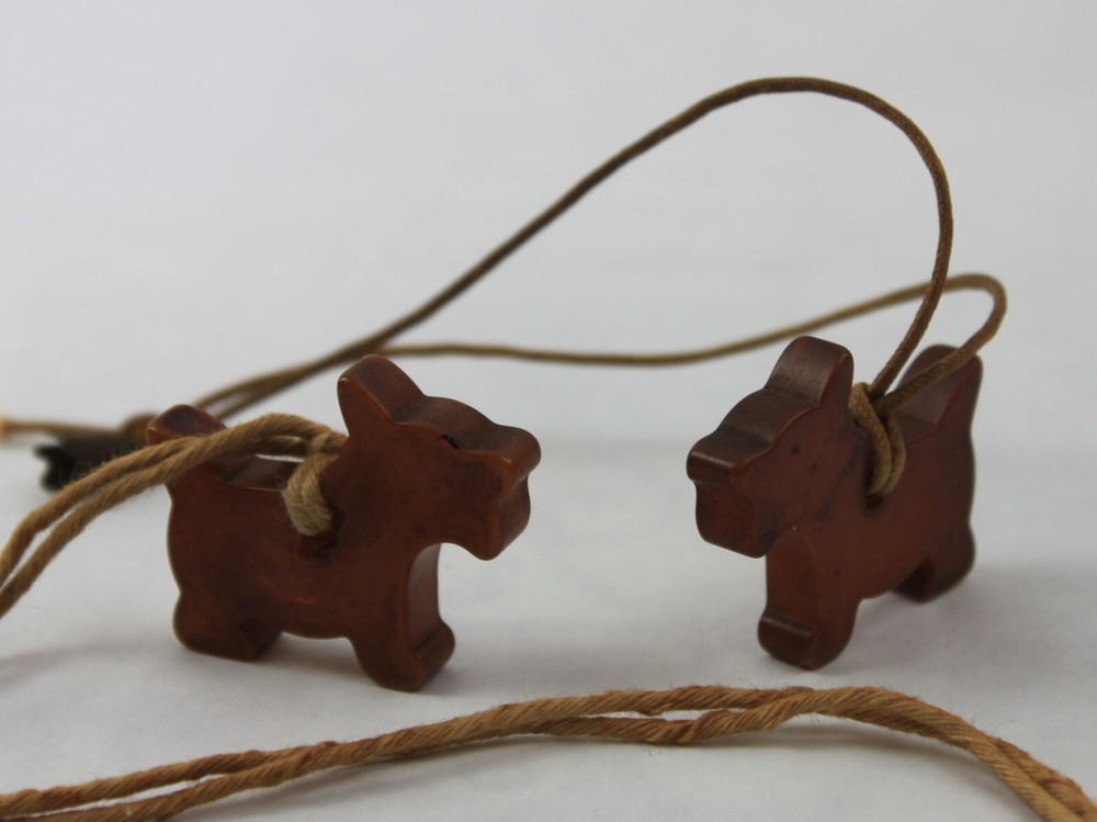 Vintage Amber Bakelite Scotty Dog Figural Charm Light Pull Set
