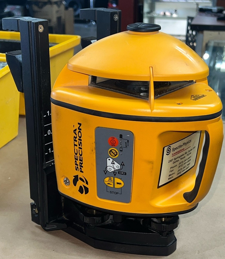 SPECTRA-PHYSICS LASERPLANE WITH CASE Model 1462