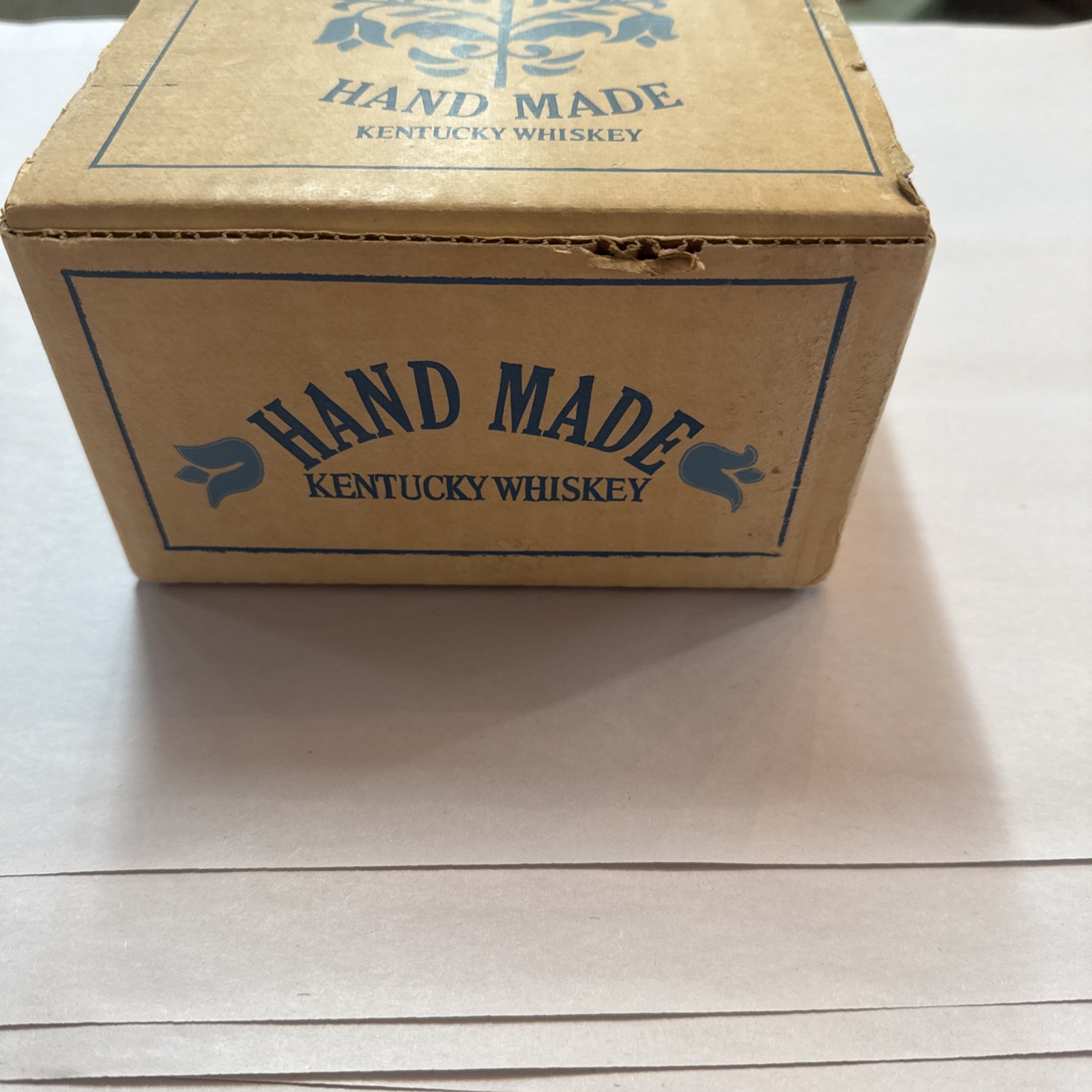 4 Vintage Henry McKenna Bourbon Whiskey  Glasses 3” Tall Set In Original Box