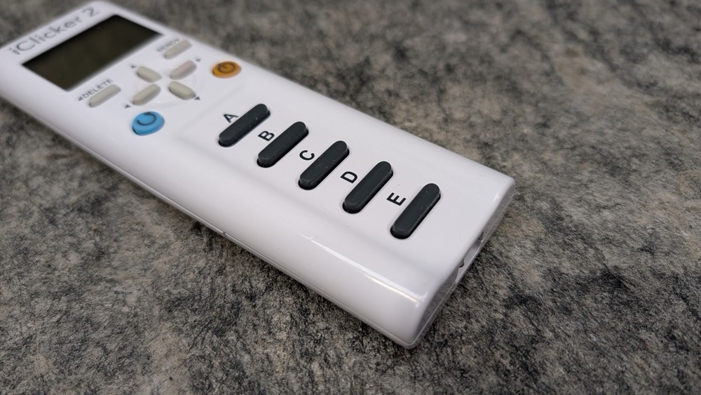 iClicker 2 Student Response Remote Tested Working Batteries Included 🔥Works🔥