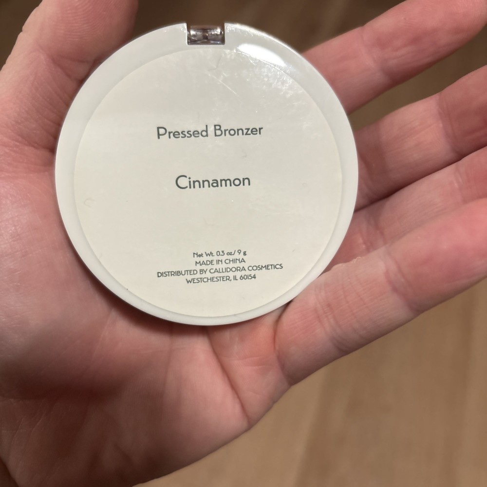 NEW Callidora Makeup Pressed Power Bronzer Cinnamon