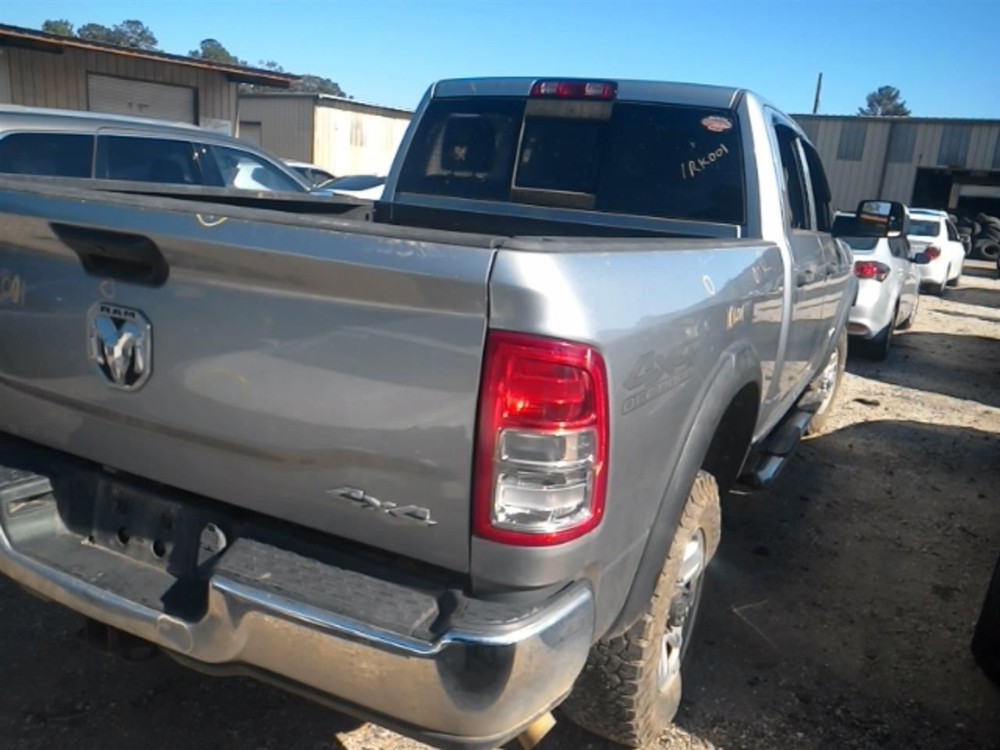 RAM2500 2019 High Mounted Stop Light 104918122