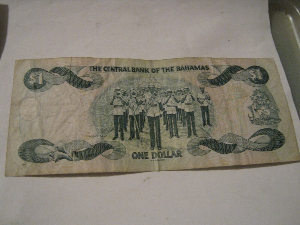 Bahamas FIVE One Dollar QEII notes 1996 Pick # 57a
