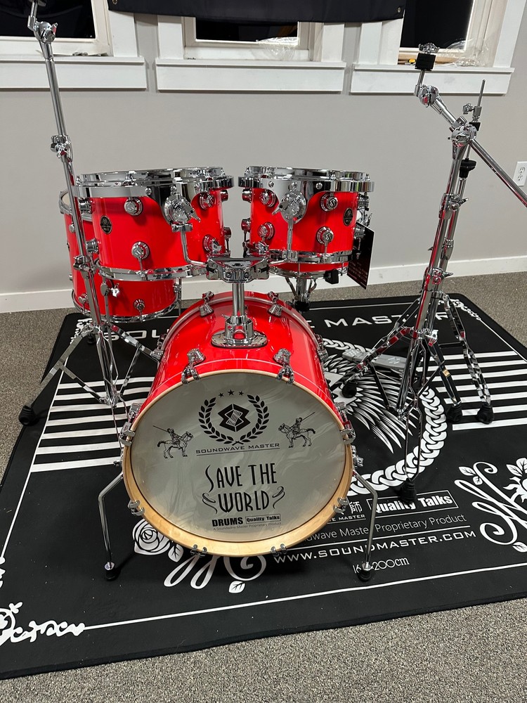SOUNDWAVE MASTER MINI MASTER SHINING RED DRUM KIT