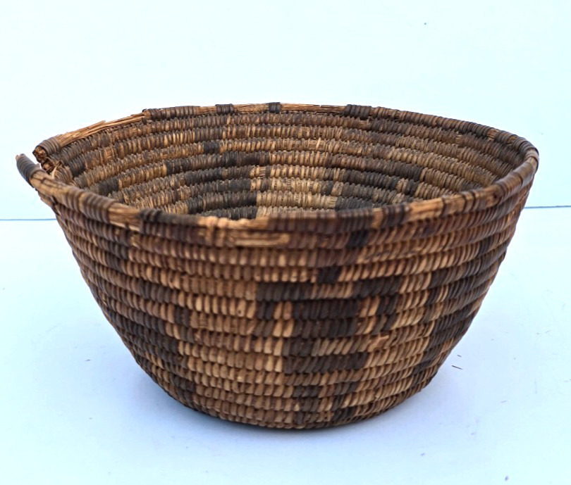 Apache Native American Figural Woven Handmade Basket w/ Human Figures