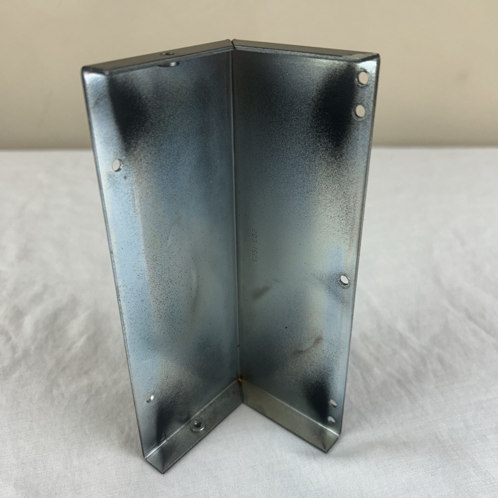 Heathkit AA-1640 Metal Corner