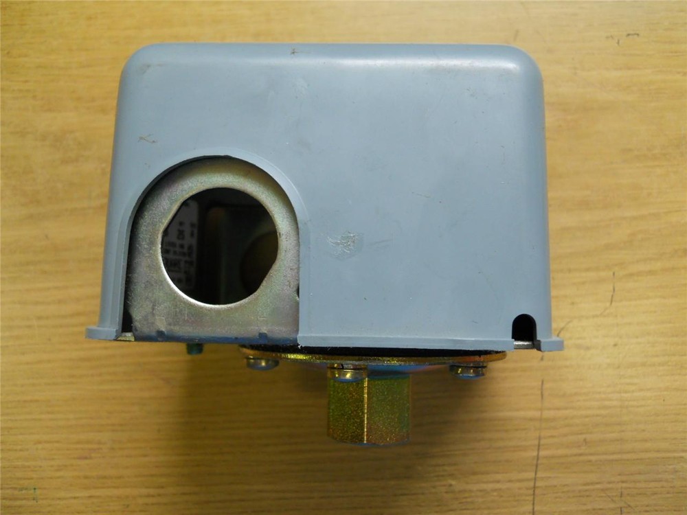 PUMPTROL 1310094263  PRESSURE SWITCH