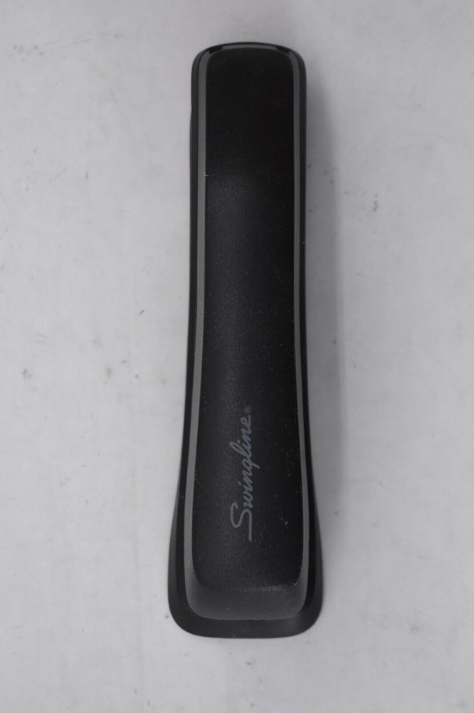 Swingline Standard Desktop Stapler & 15000 Chisel Point Standard Staples