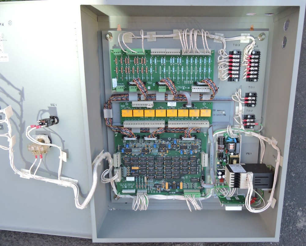 Liebert 610 UPS Extended Load Bus Synchronization Remote Panel ELBS 83-791339-10