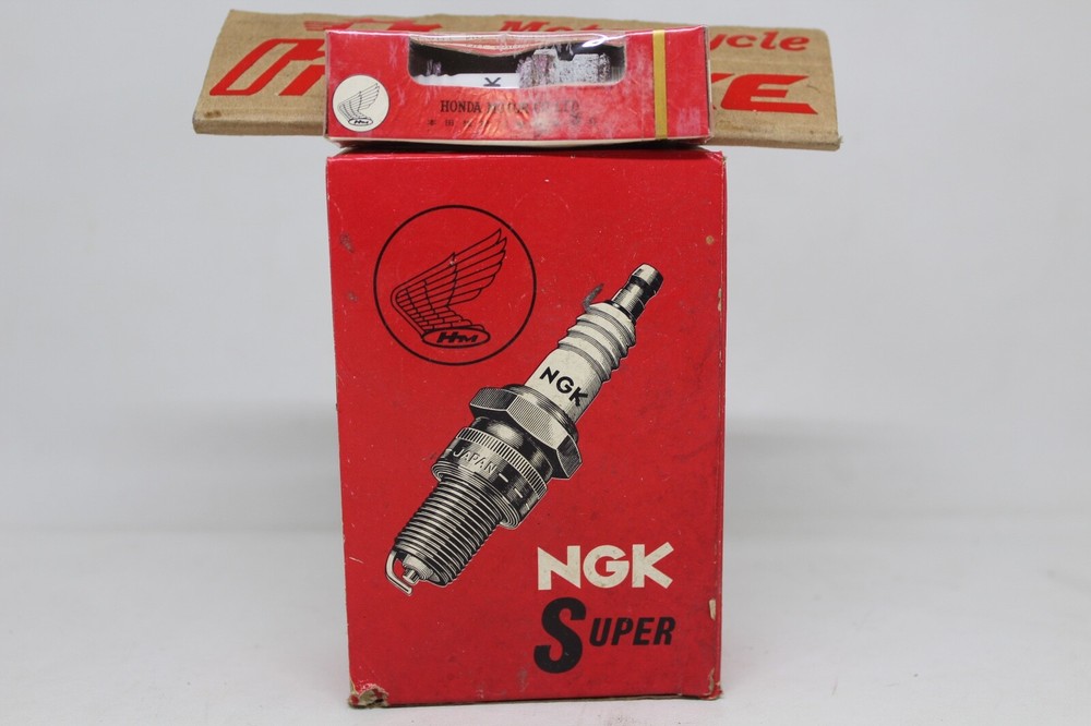 SPARK PLUGS NGK NOS D6HS FOR 10 PCS