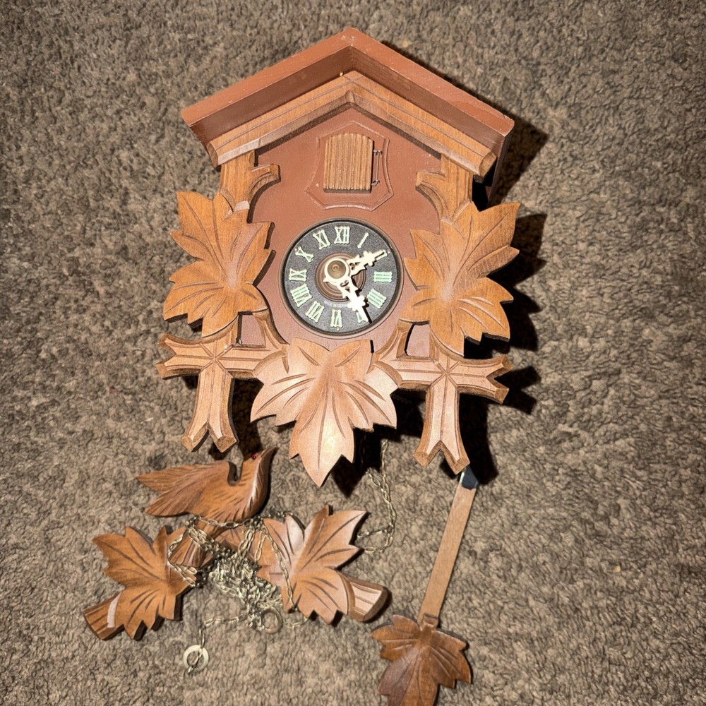 Vintage Cuckoo Authentic Black Forest Clock  w pendulum No Weights Germany