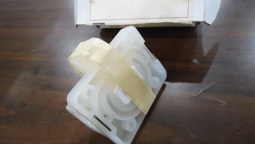 Versamatic E500/ TE500 Diaphragm Pump slide valve assembly