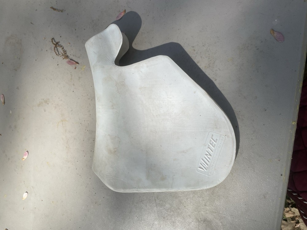 Wintec Saddle Wither Corrector White