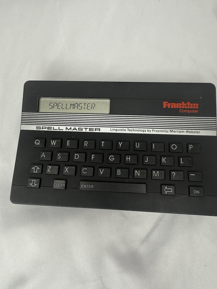 Franklin Computer Spell Master SA-103 Handheld with Case - EXCELLENT CONDITION