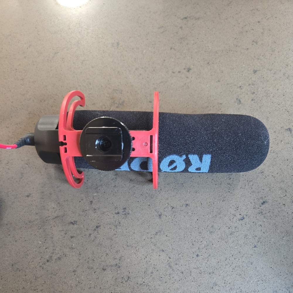 Rode VideoMic GO Lightweight On Camera Microphone A5