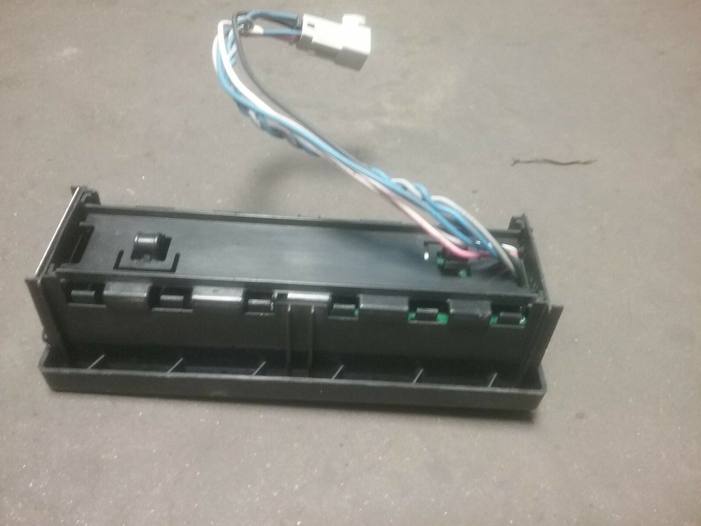 INTERNATIONAL SWITCH PANEL 3575432C4