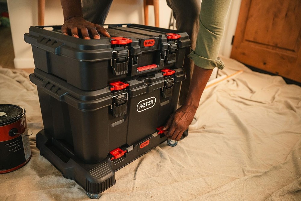 Masterloader Resin Rolling Tool Box with Locking System and Removable Bins