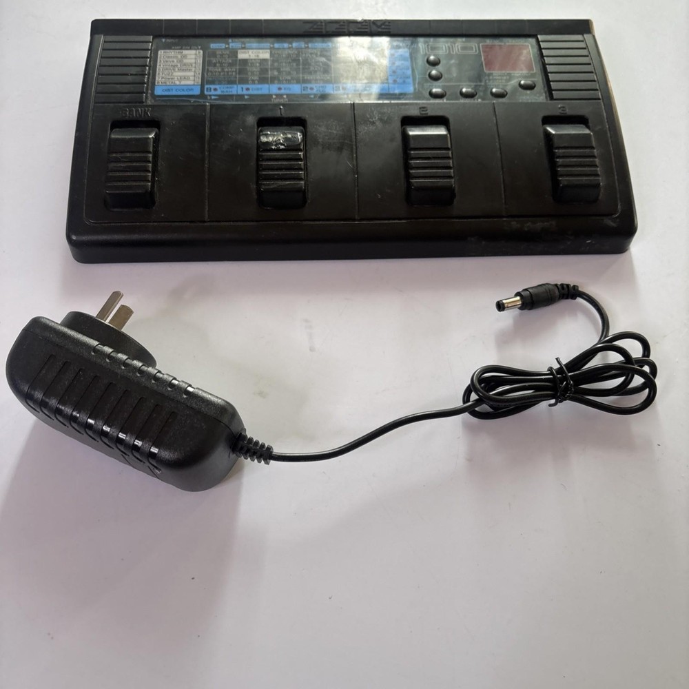 Zoom Model 1010 Multi Effect Guitar Pedal