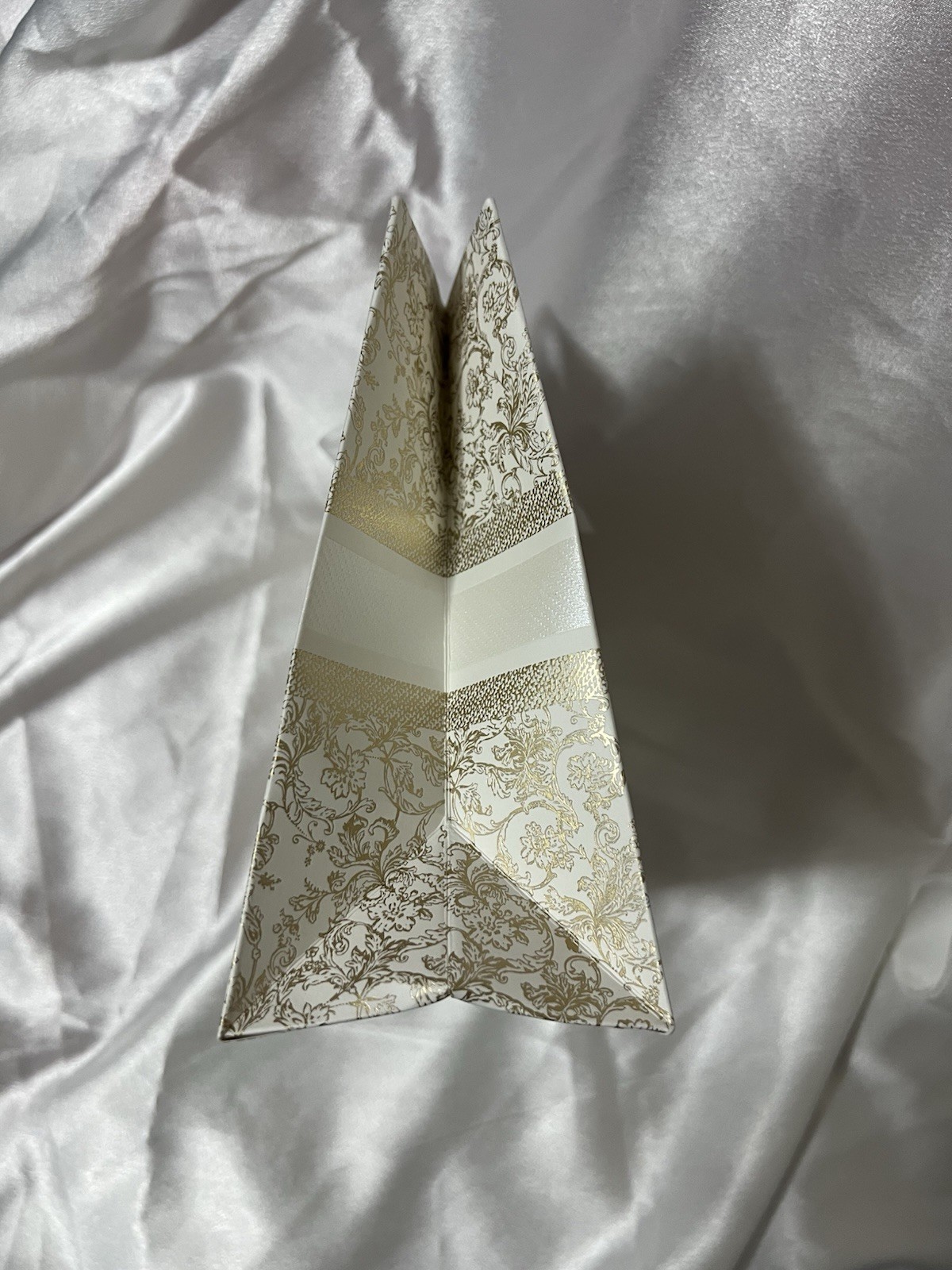 Dior Gift Bag Textured Paper Holiday Limited Edition L 9.5 x H 7 x D 3.5"