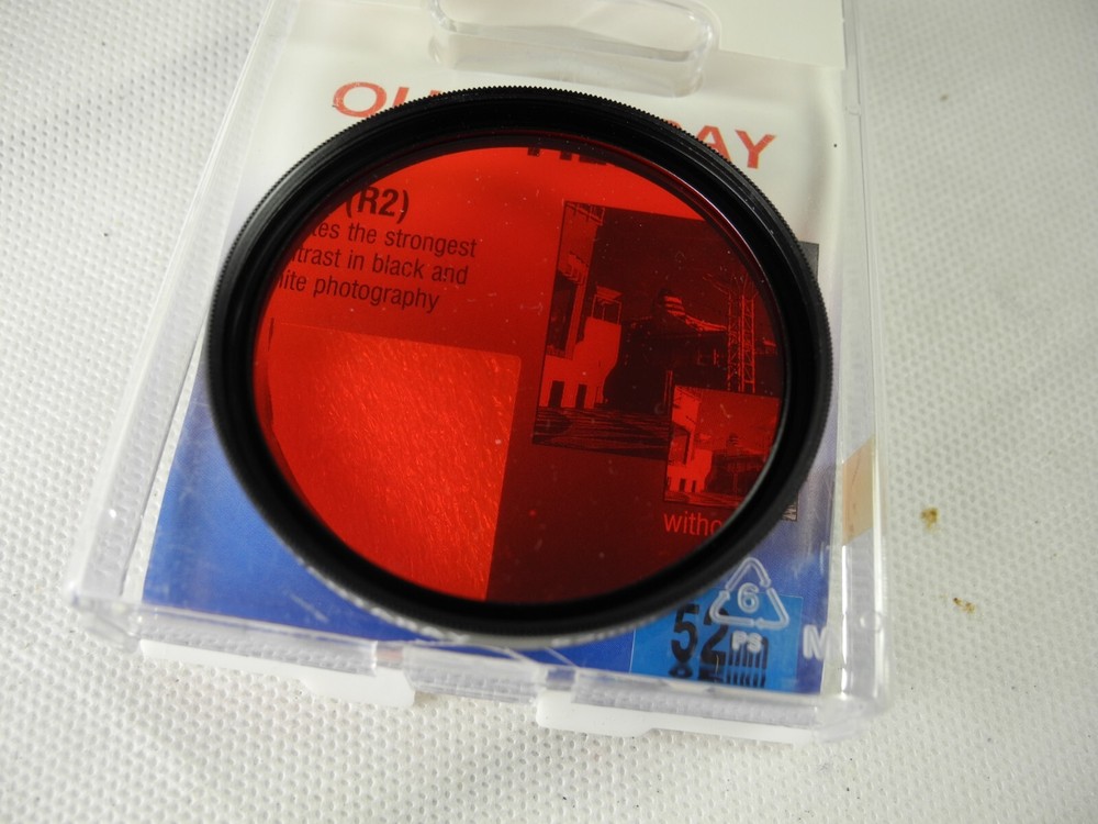 QUANTARAY PERFECT RED 2 52mm FILTER WITH CASE