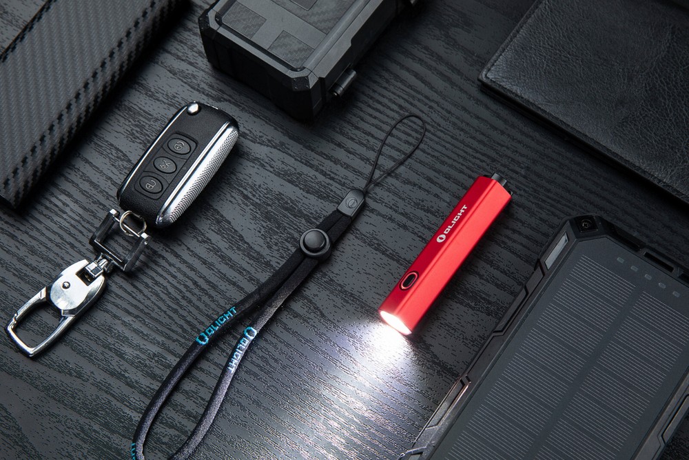 Olight Diffuse Red 700 Lumens EDC Pocket Flashlight, 6 Lighting Modes