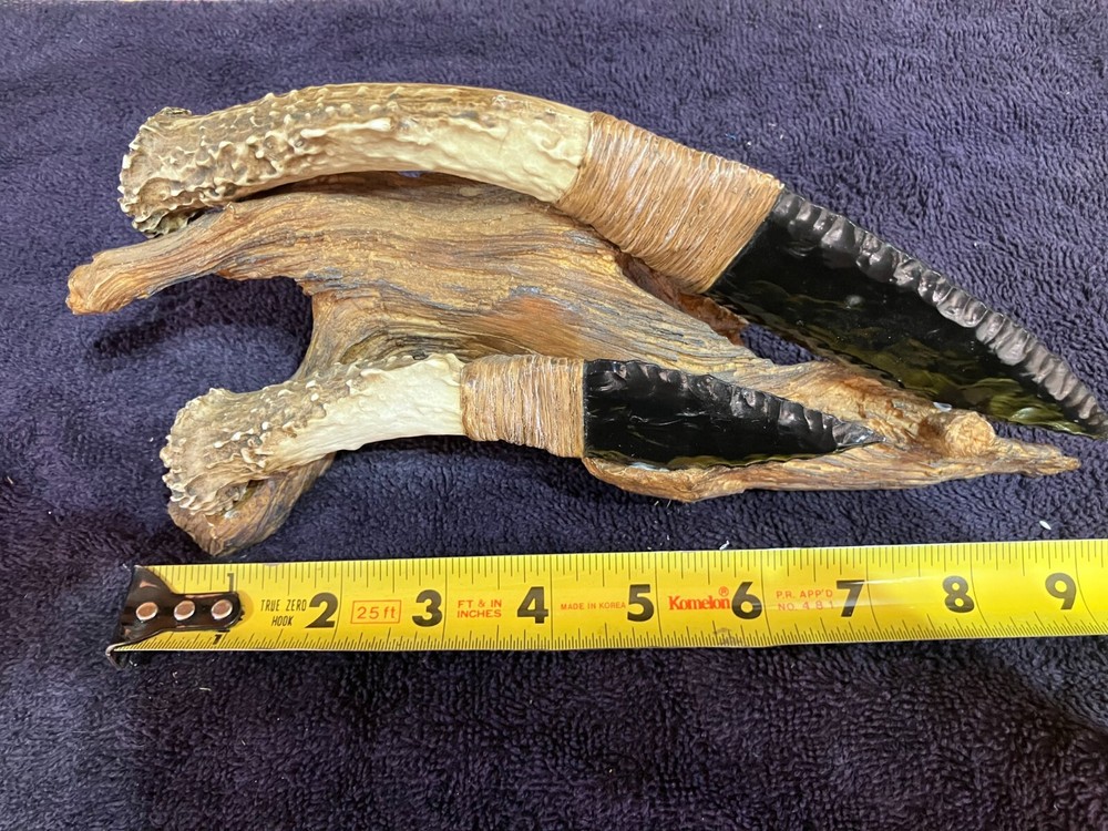 Obsidian Two Knife Set With Mount