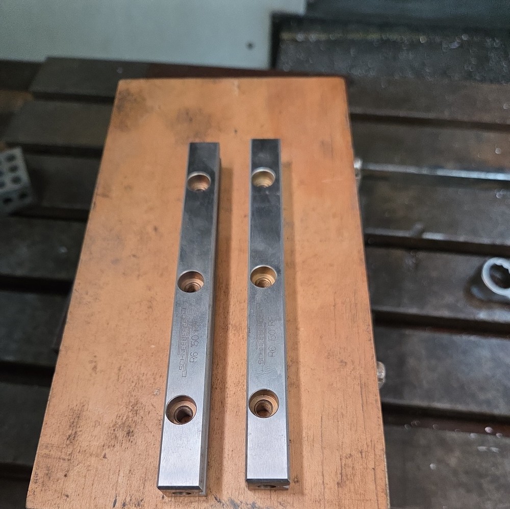 (2 Pcs) Schneeberger Crossed Roller Linear Slide Set Type R (R6 150 RF)
