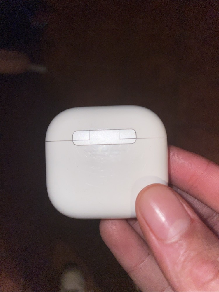 AirPod 4s