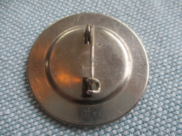 WWII US NAVY NAVAL CONSTRUCTION BATTALION SEABEE BASE 100 WORKERS BADGE #44