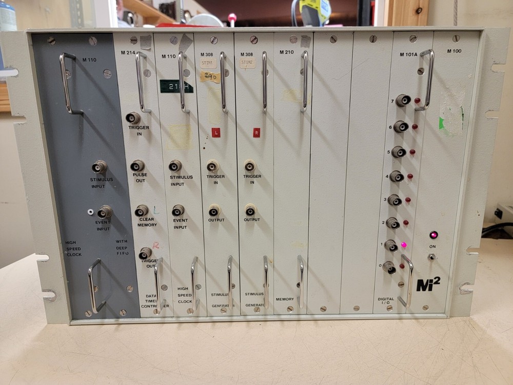Modular Instruments Mi2 Amplifier Mainframe M-100 with Modules