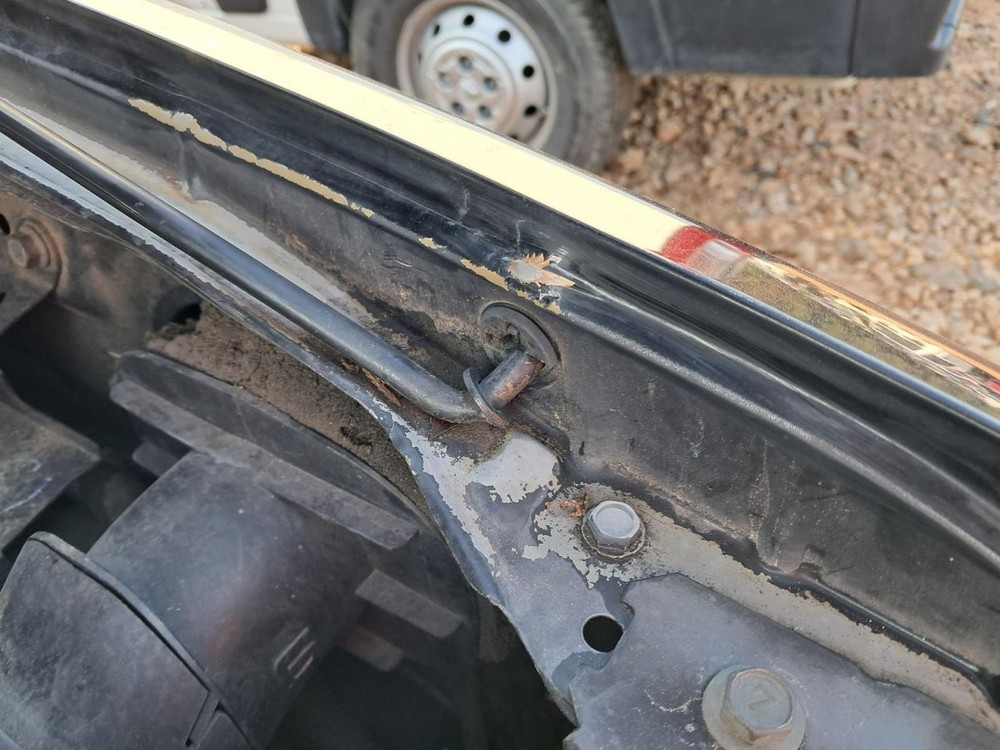 PATHFINDR 2005 Glove Box 4789389