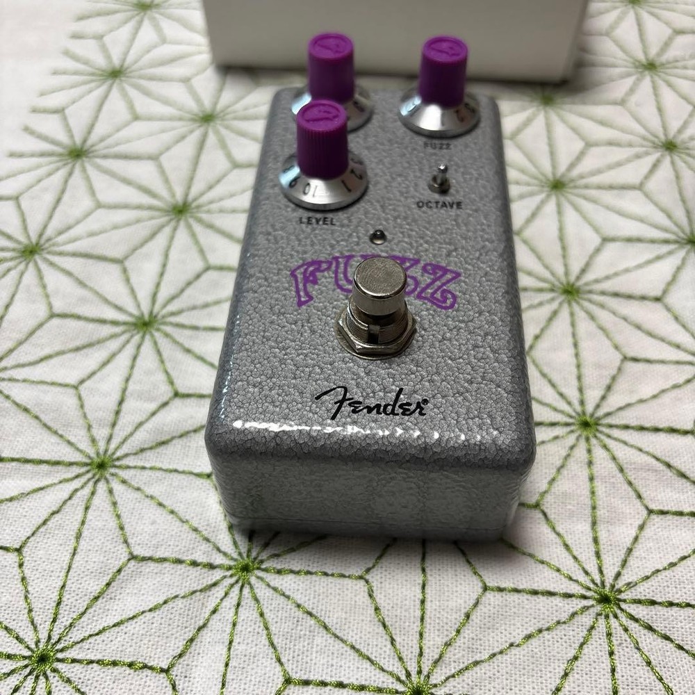 Fender HAMMERTONE FUZZ guitar effector