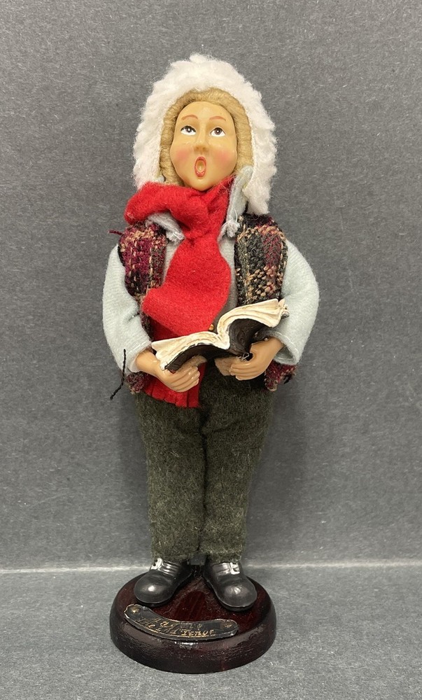Angelo Second Tenor Caroler Figurine
