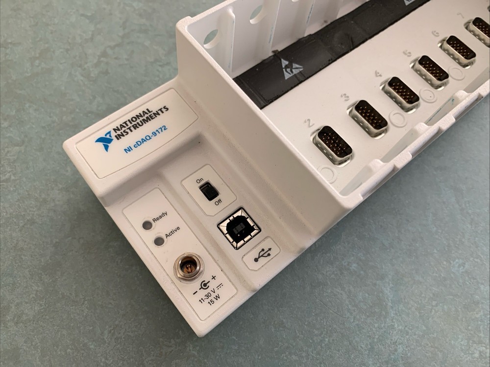 National Instruments compactDAQ cDAQ-9172 USB 8-Slot Chassis