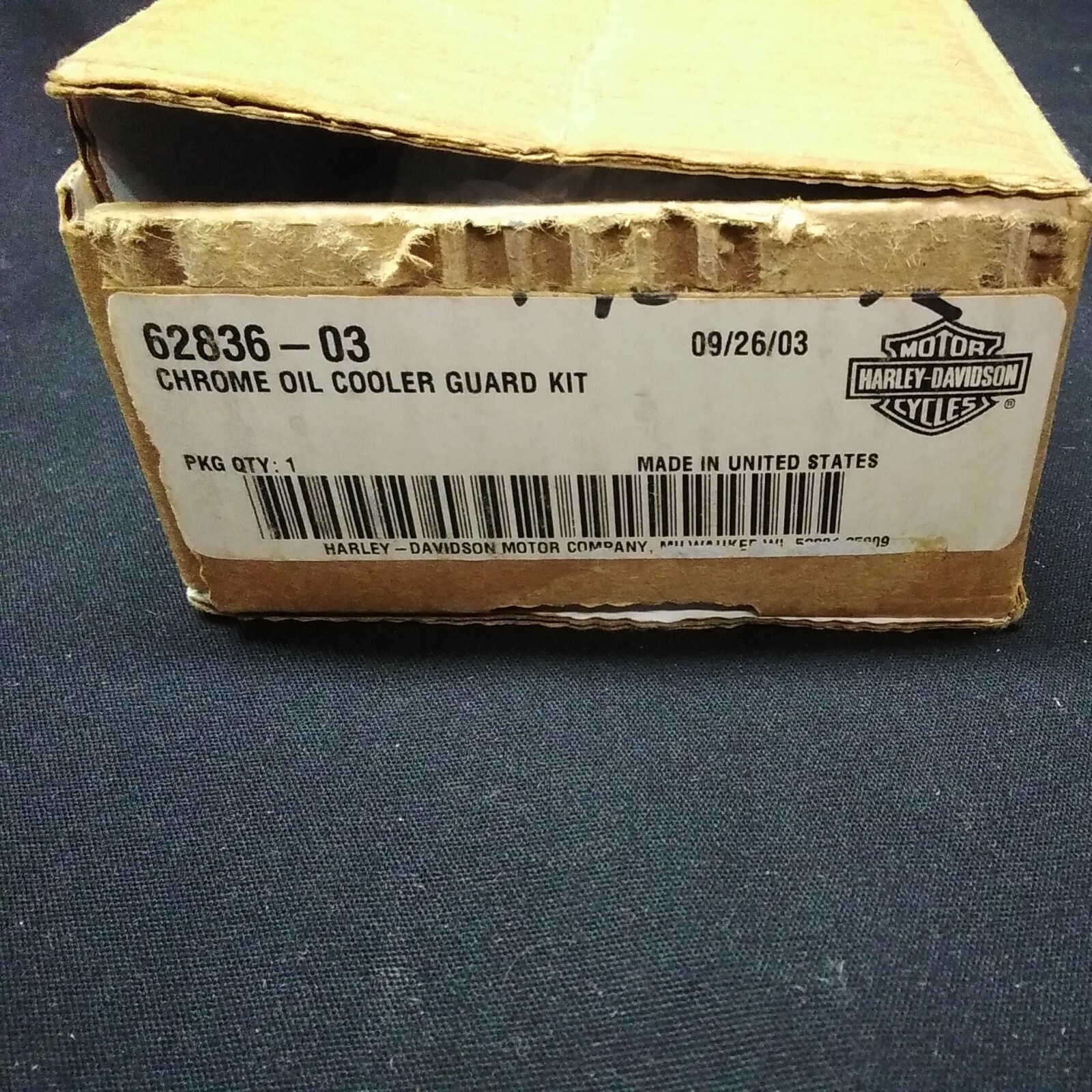 HARLEY DAVIDSON GENUINE 99-LATER DYNA CHROME OIL COOLER GUARD 62836-03